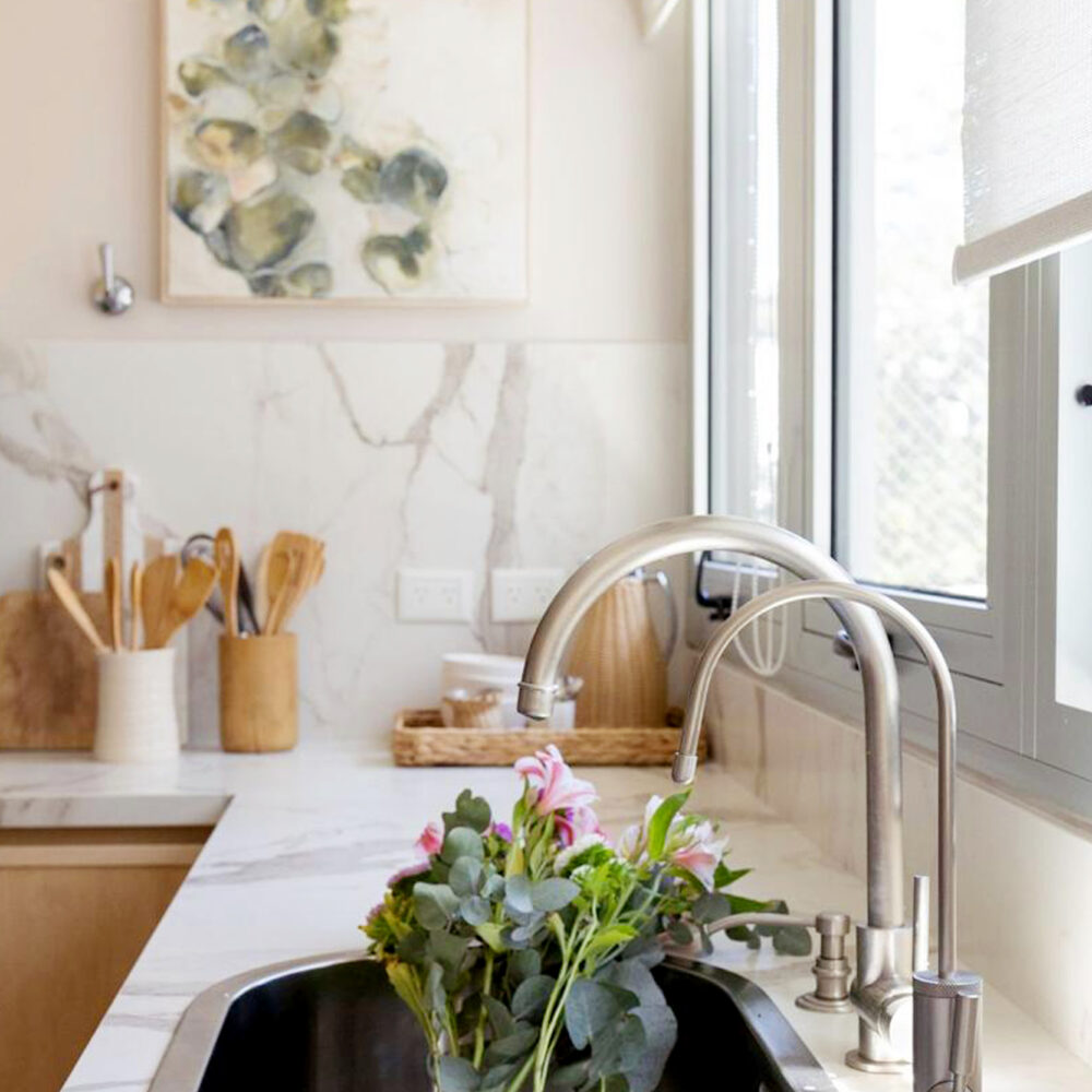 Mesada y alzada de cocina en Dekton Daze